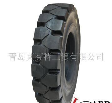 大型载重实心轮胎12.00-20应用解析
